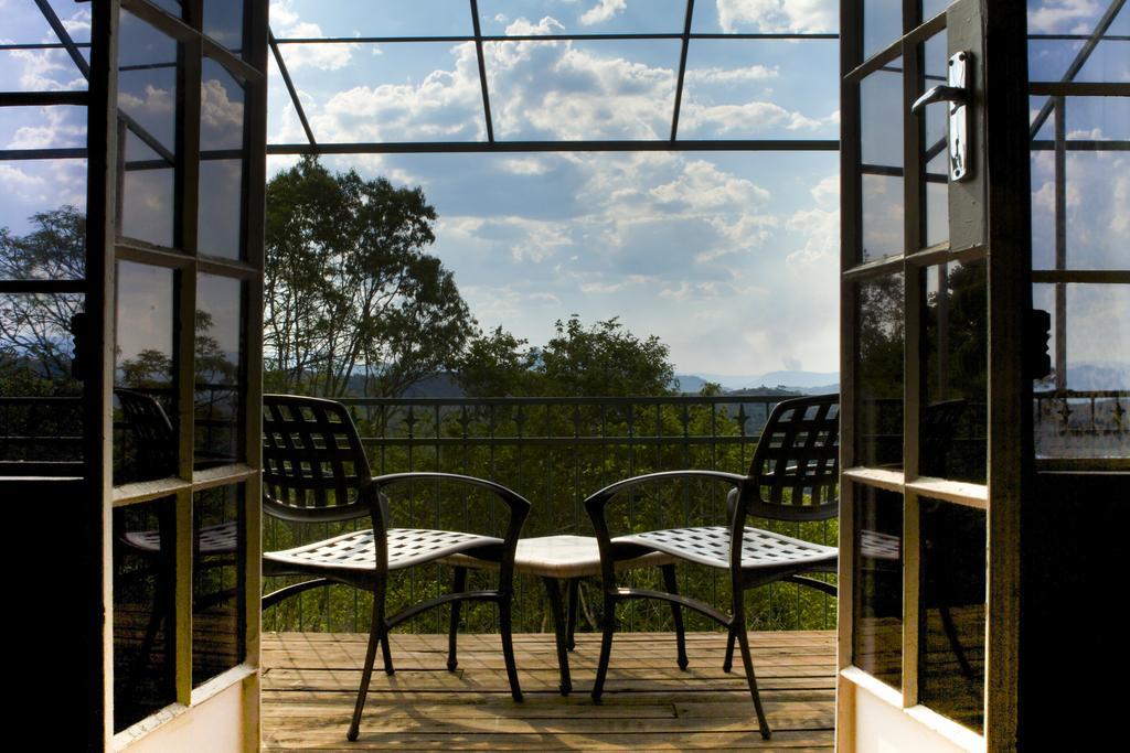 Sunset Manor Acomodação com café da manhã Mbombela Exterior foto